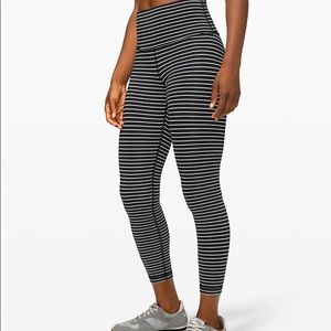 Lululemon Wunder Unders. Size 4. BNWT